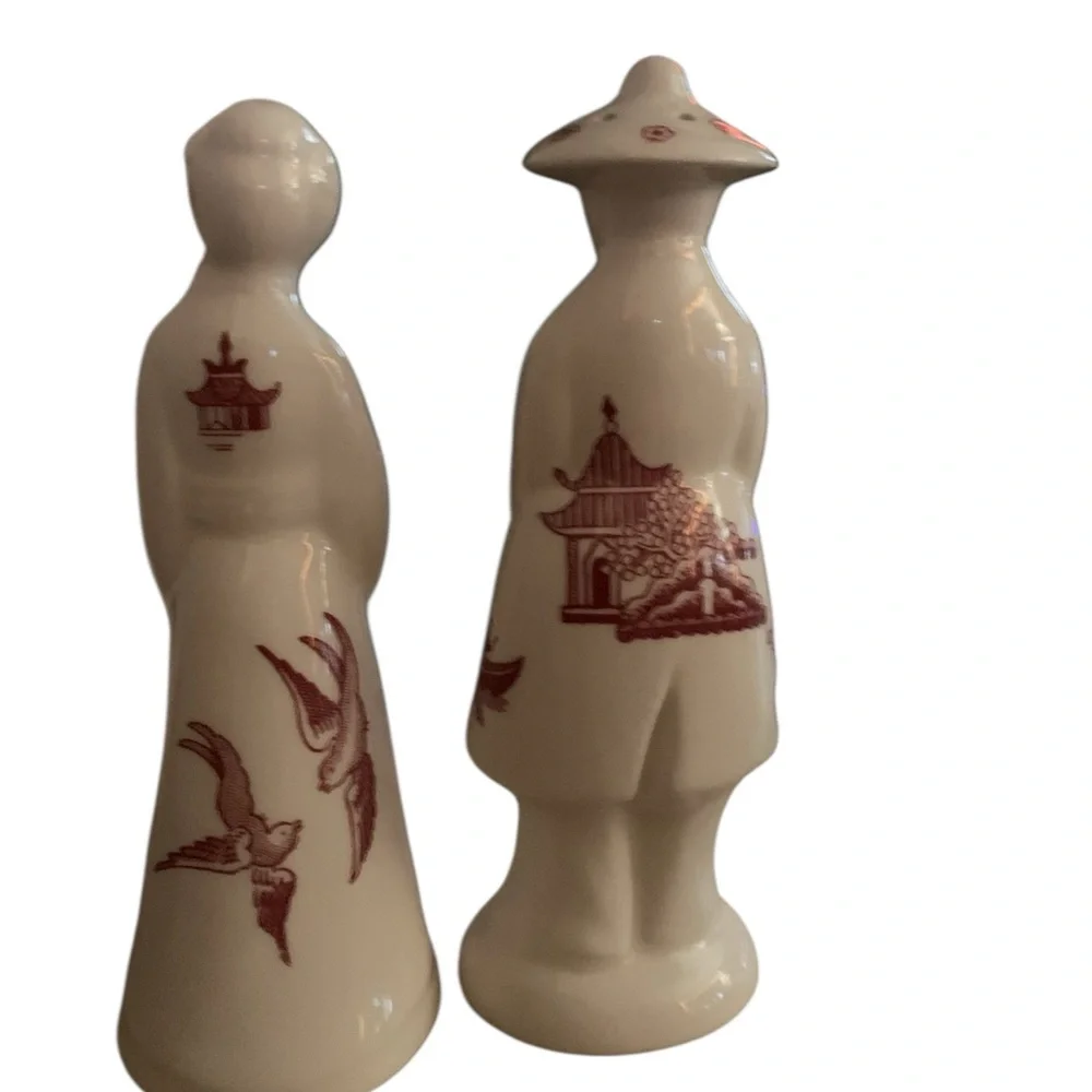 Churchill Willow Rosa Red Figural‎ Asian Man Woman Salt & Pepper Set W/ Stoppers